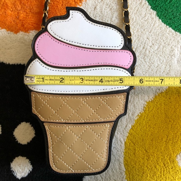 Ice Cream Purse - Picture 6 of 8